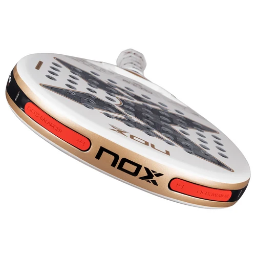 raquette-de-padel-Nox-At10-12k-alum-extrem-tete.png.webp