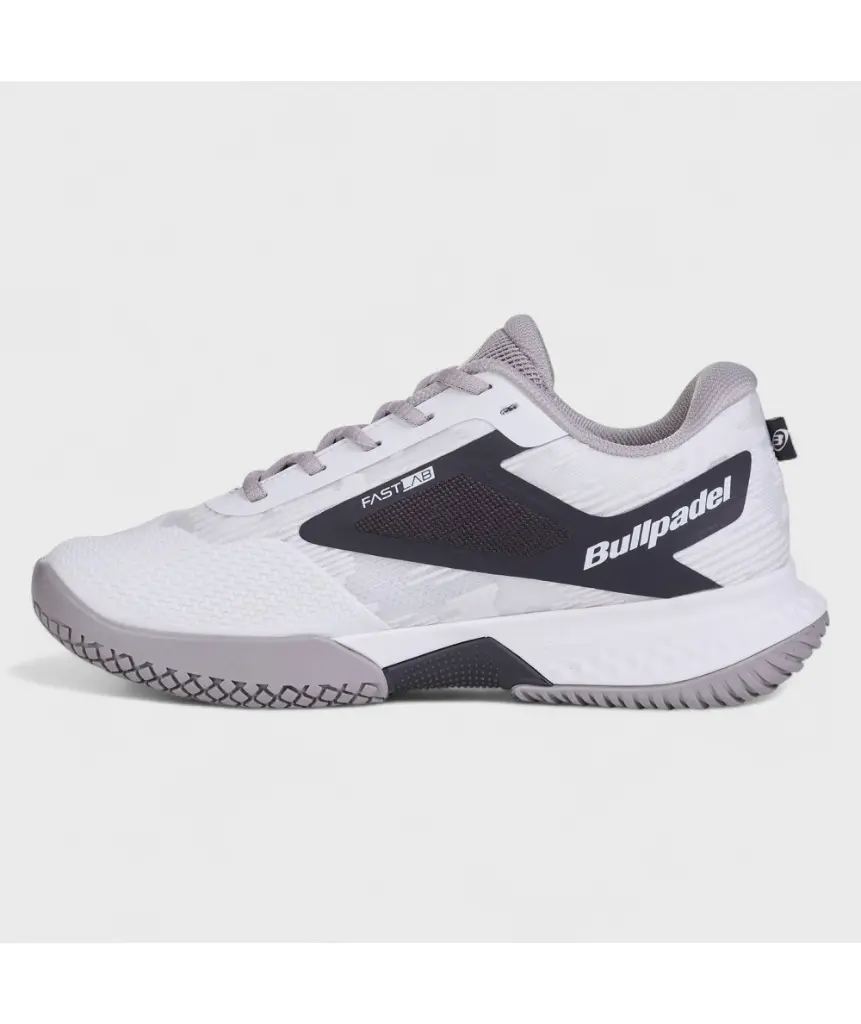 chaussures-bullpadel-vertex-vibram-w-25i-noir-et-blanc (1).webp