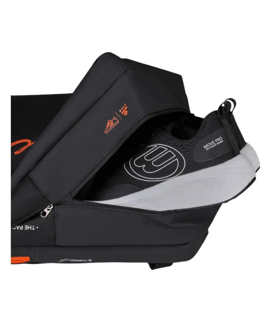mochila-bullpadel-bpm25008-ionic-negro (5).webp